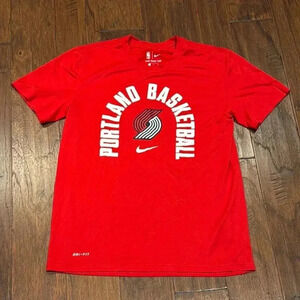 Medium PORTLAND TRAIL BLAZERS Red Tee